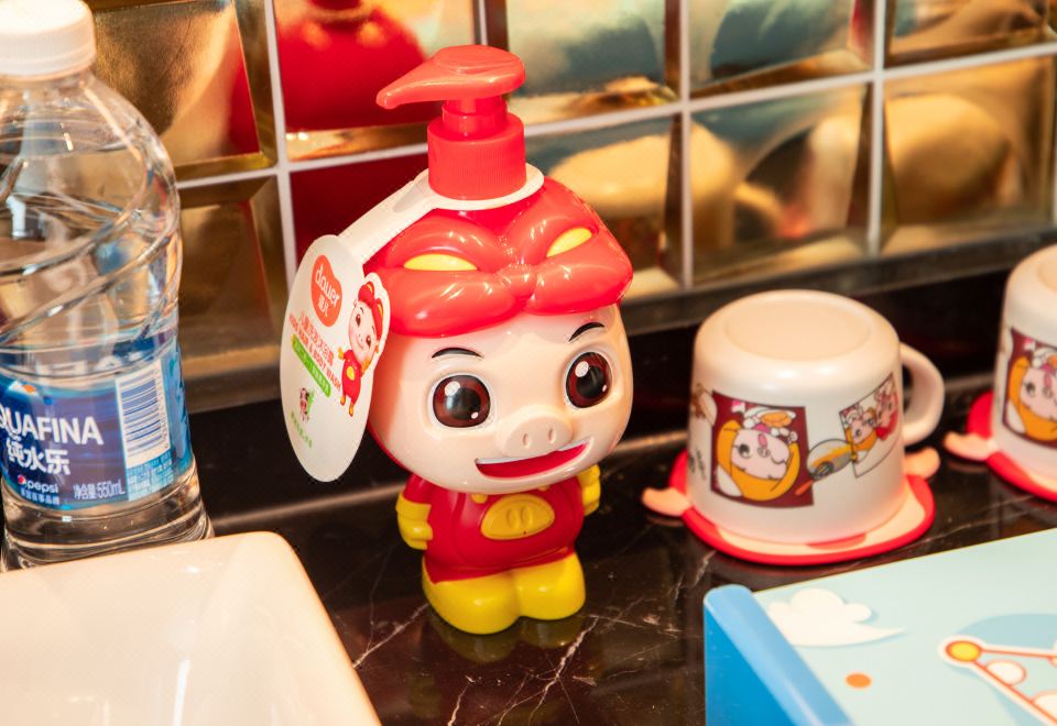 豬豬俠快樂派對親子主題雙床客房