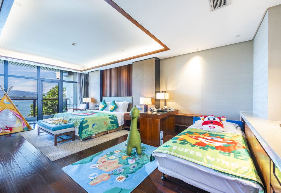 Narada Qiandao Lake ResortSuper Flying Hero Lake View Big Bed Parent Child Room