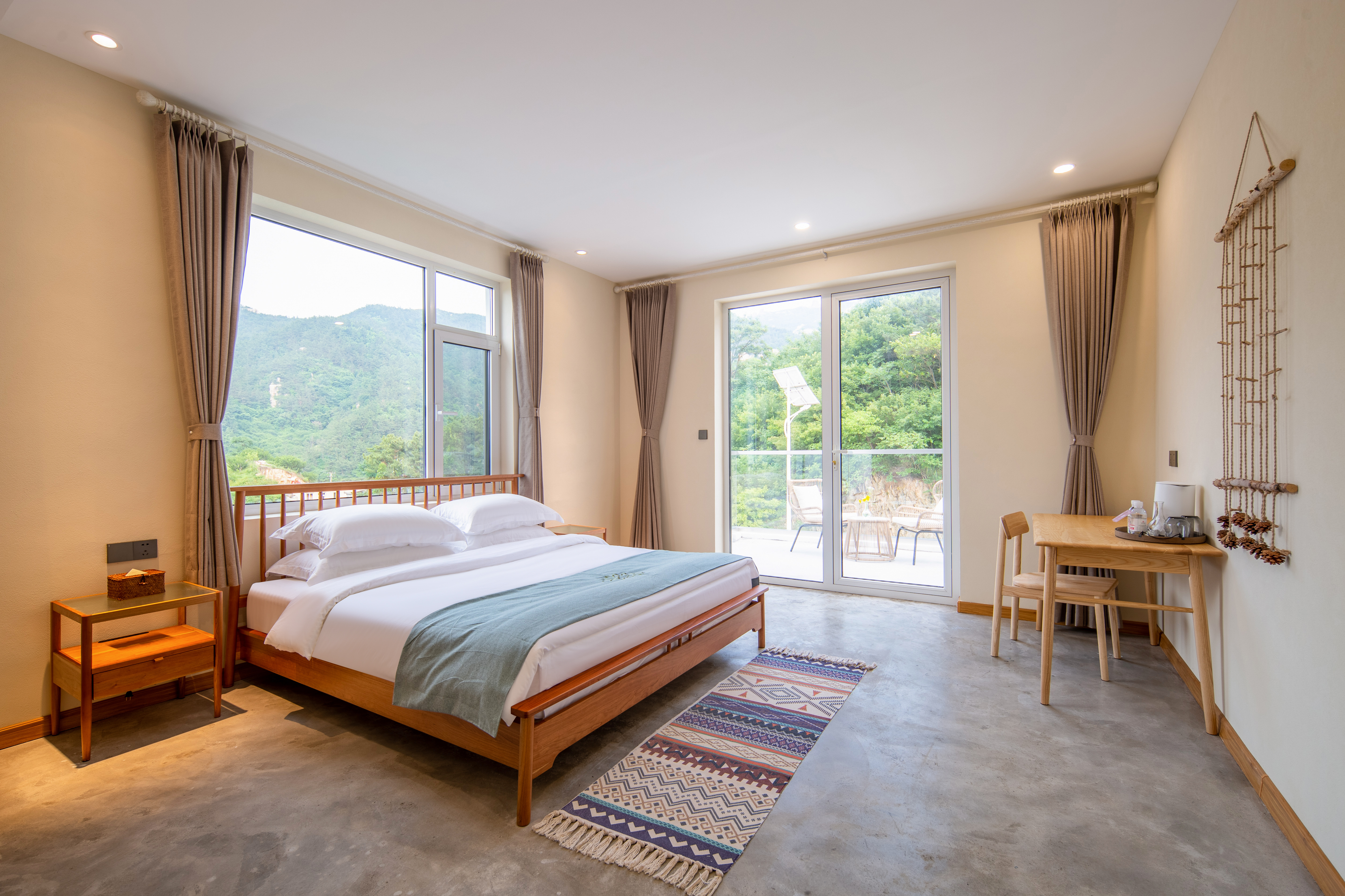 赤日·露台大床房·山景