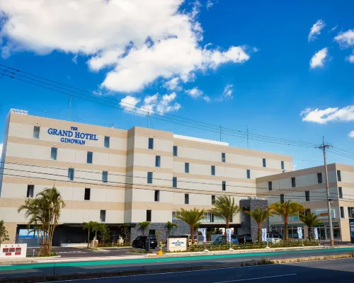 THE GRAND HOTEL GINOWAN Hotele w: Ginowan