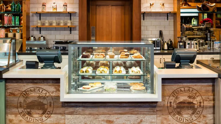 フォー シーズンズ リゾート フアラライ 食事・レストラン