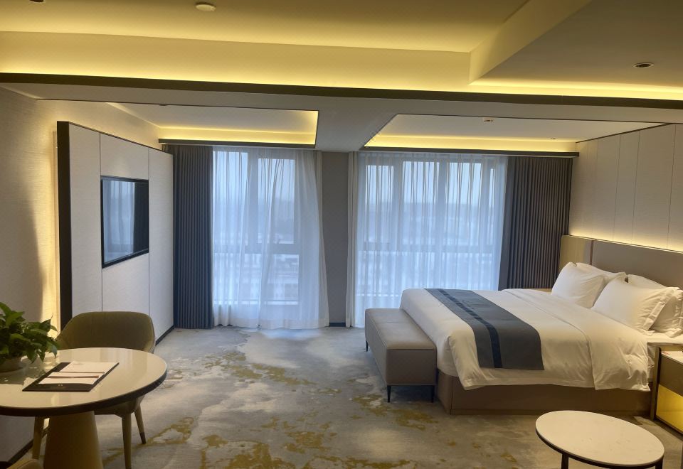 Dejin Garden Hotel (Shenzhen International Convention and Exhibition Center)Deluxe Queen Bed Room