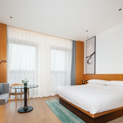 標準大床房 珠海萬楓酒店優惠