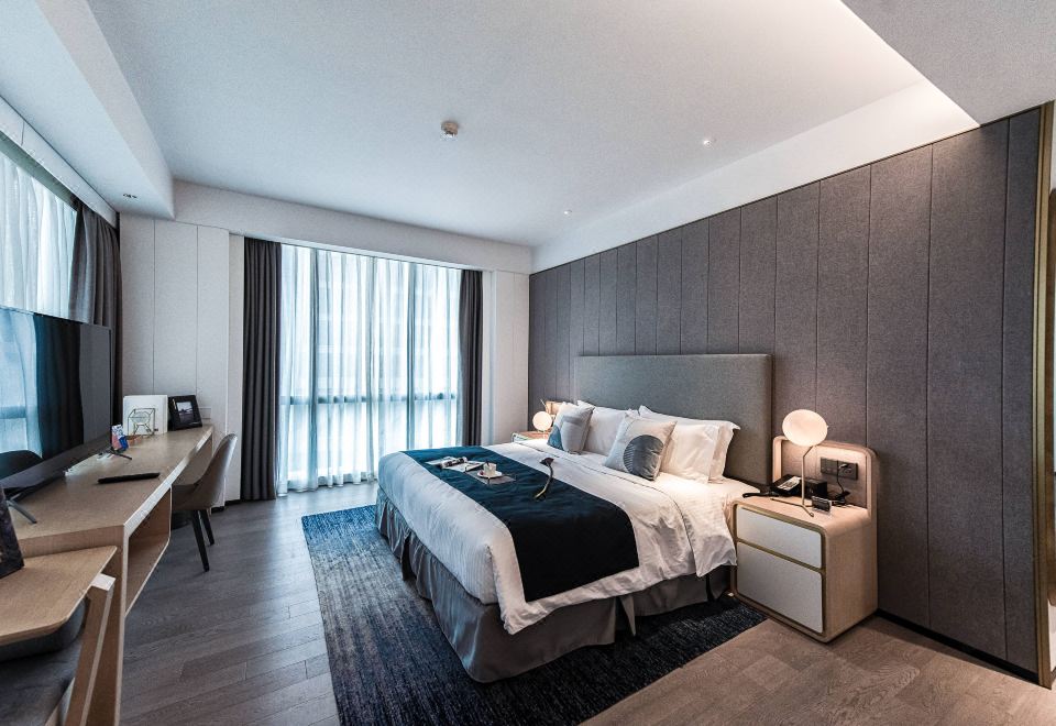 Ascott Raffles City ChongqingTime Traveler Artsy Theme Room (City-View, River-View)