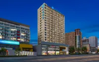 漢庭酒店（伊寧環球港六星街景區店）