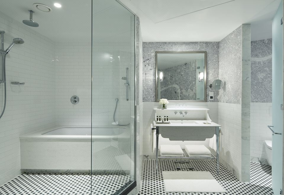 London Marriott Hotel County HallRiver Thames View, Suite, 1 King, Sofa Bed