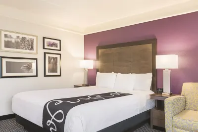 La Quinta Inn & Suites by Wyndham Atlanta Perimeter Medical Hotels in 