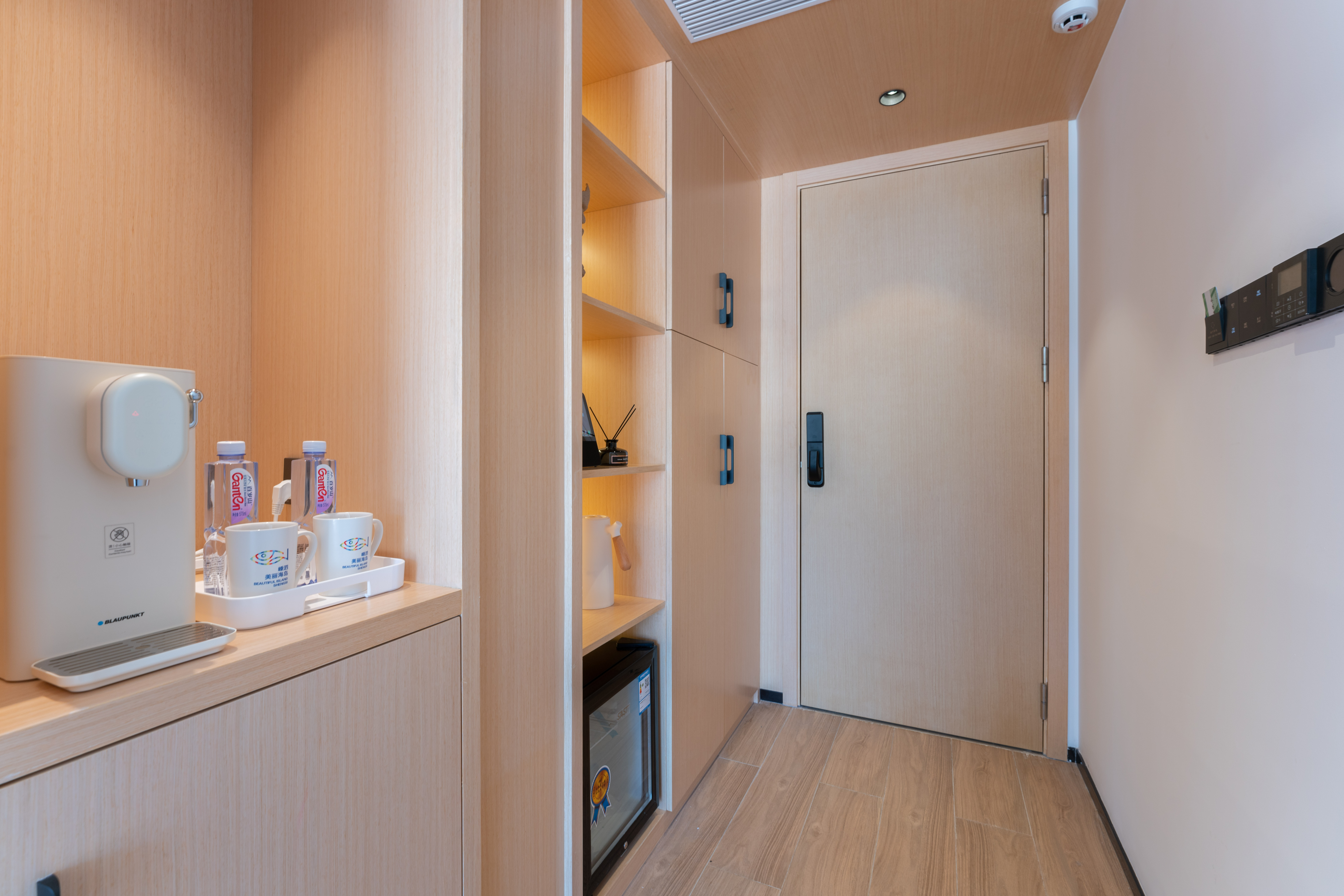 Shengsi qing yu jing house香橙鱼·海景投影浴缸套房