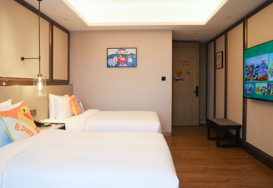 Crowne Plaza Hangzhou LinpingChildren's Themed Room - 2-Bedroom