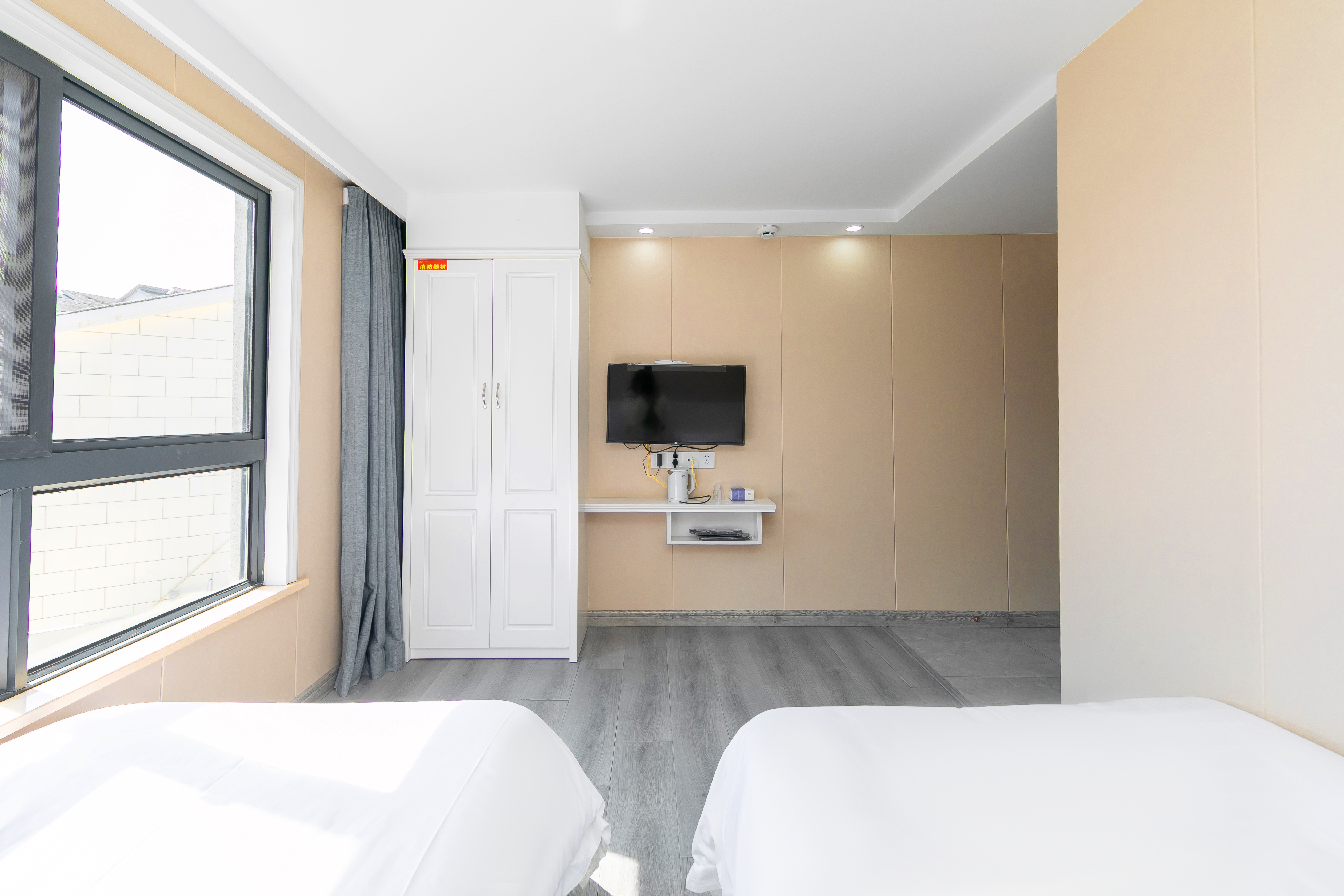 落桥山景双床房