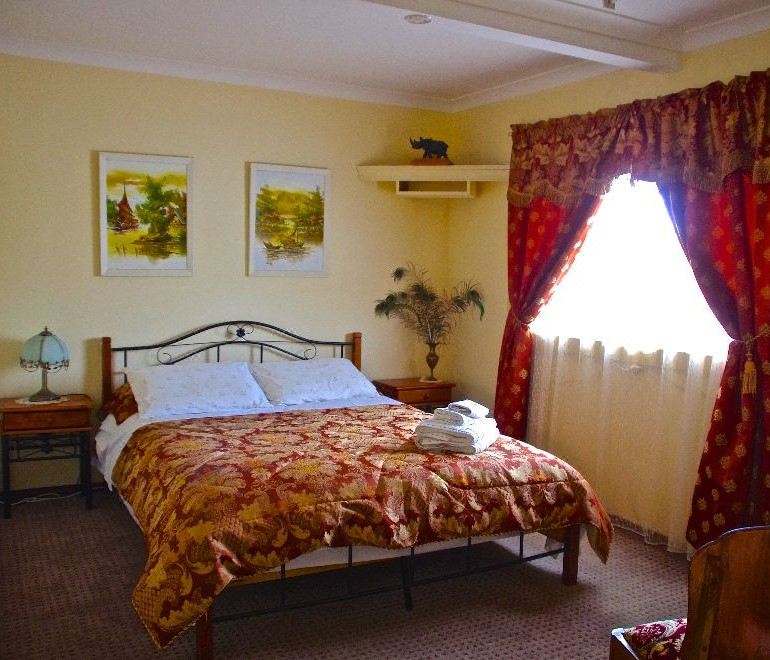 Codrington Gardens Bed & Breakfast - Housity