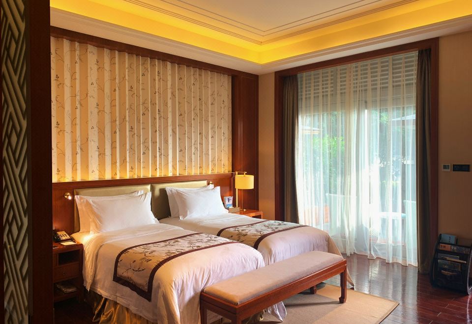 靜曦池畔雙床房