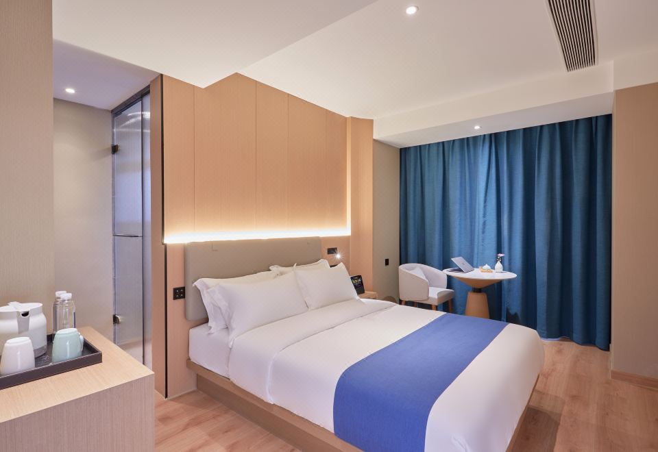 Large Screen Movie Room