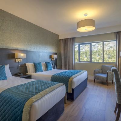 Deluxe Twin Room Glenroyal Hotel Promo Code