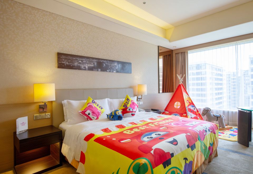 Crowne Plaza Guangzhou HuaduPremium Kids Theme Room-King Bed