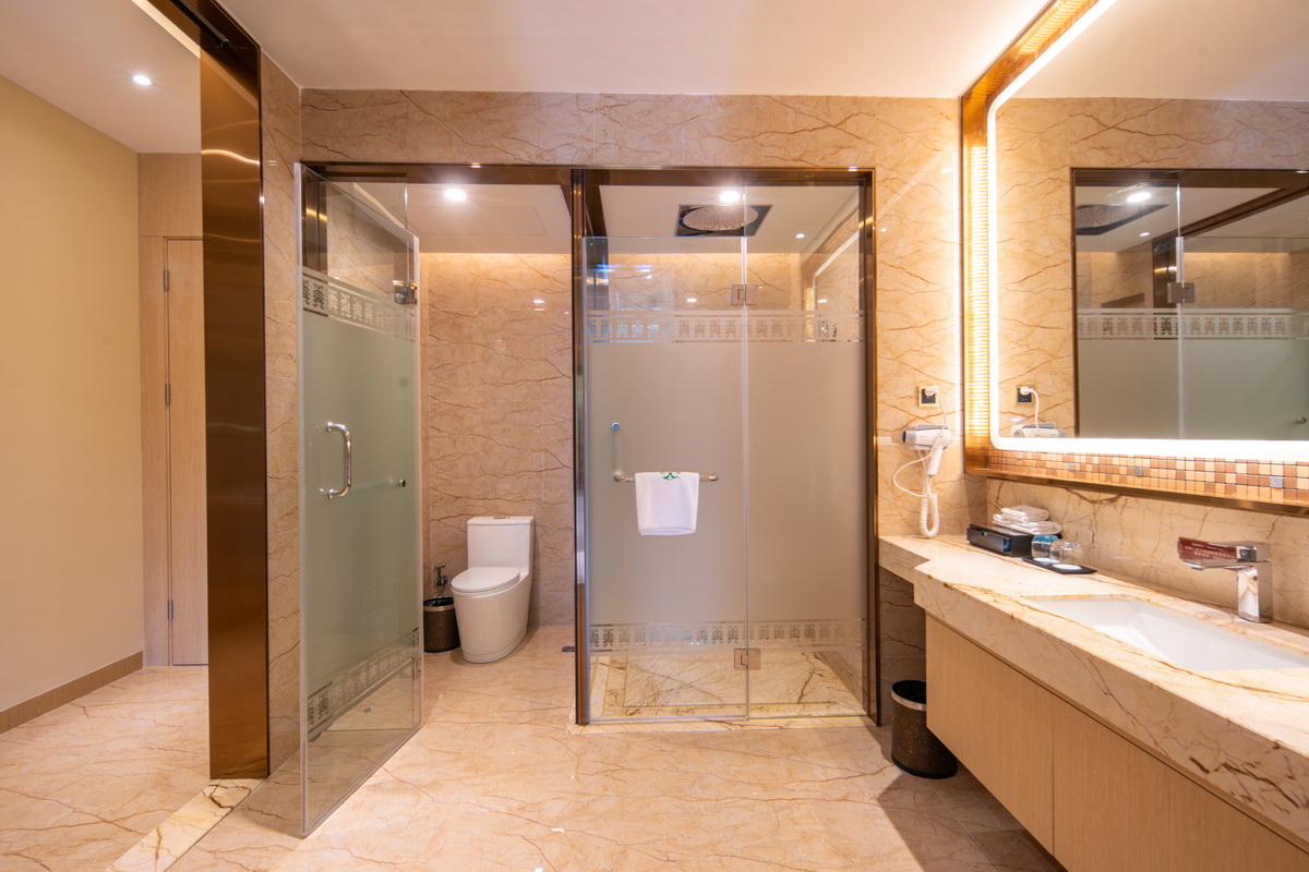 酒店B栋温泉大床房I独立泡池