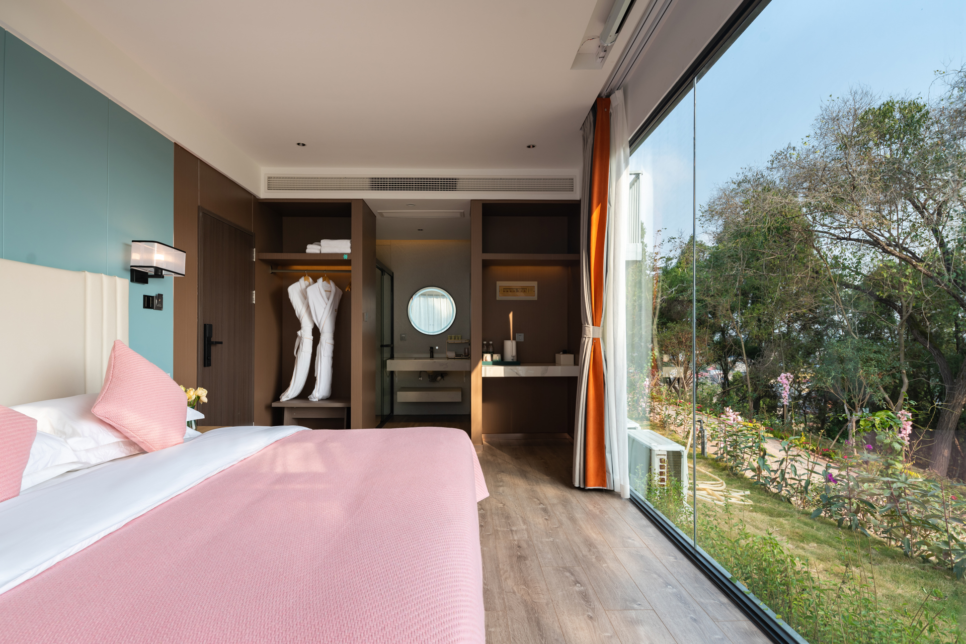 玉蝶·唯美大床房（空调-网红打卡-山野景观--棋牌娱乐）