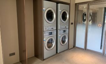 The Westin Dallas Park Central has a laundry room that was built in 2018 at Ji Hotel (Beijing Pinggu District Government)