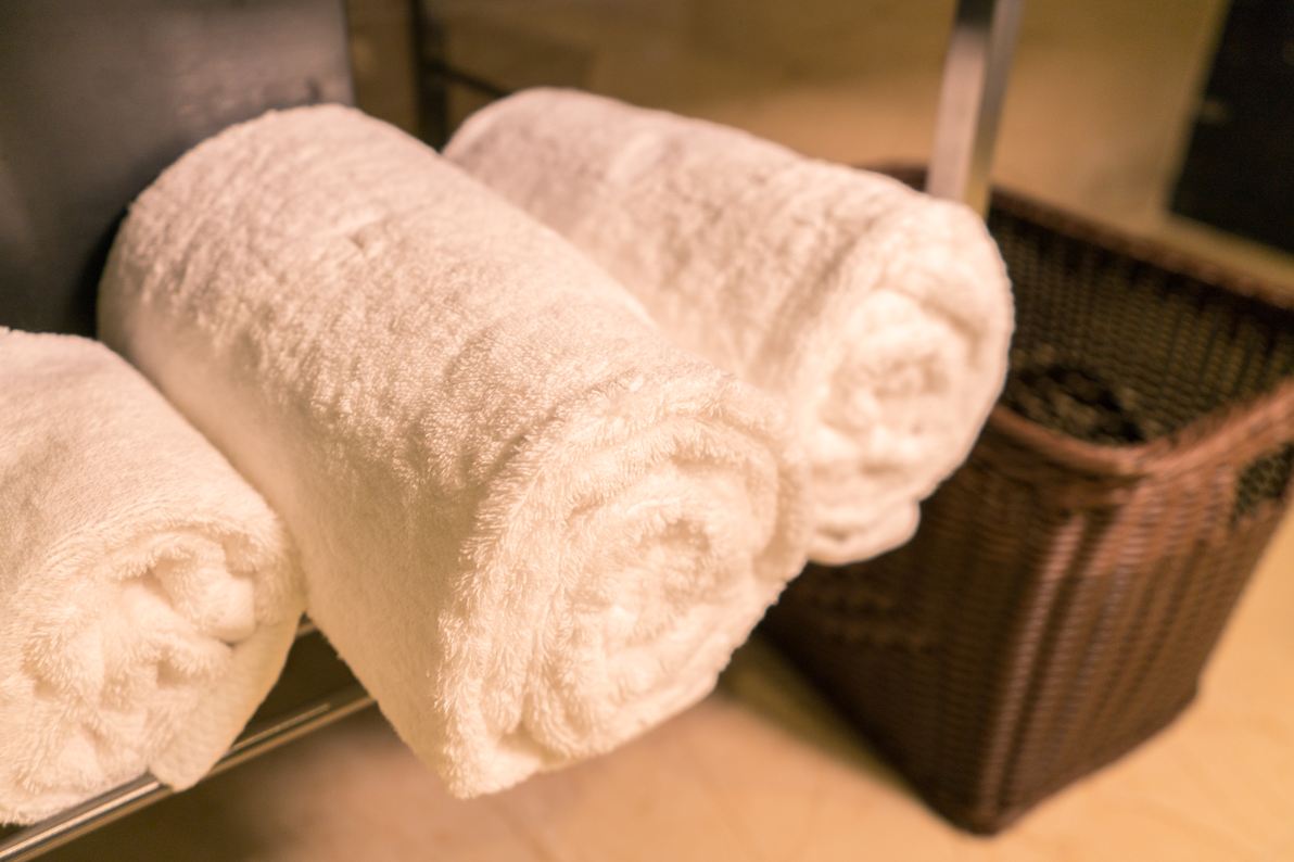 逸享|高级大床房「亲肤浴袍?高档床垫」