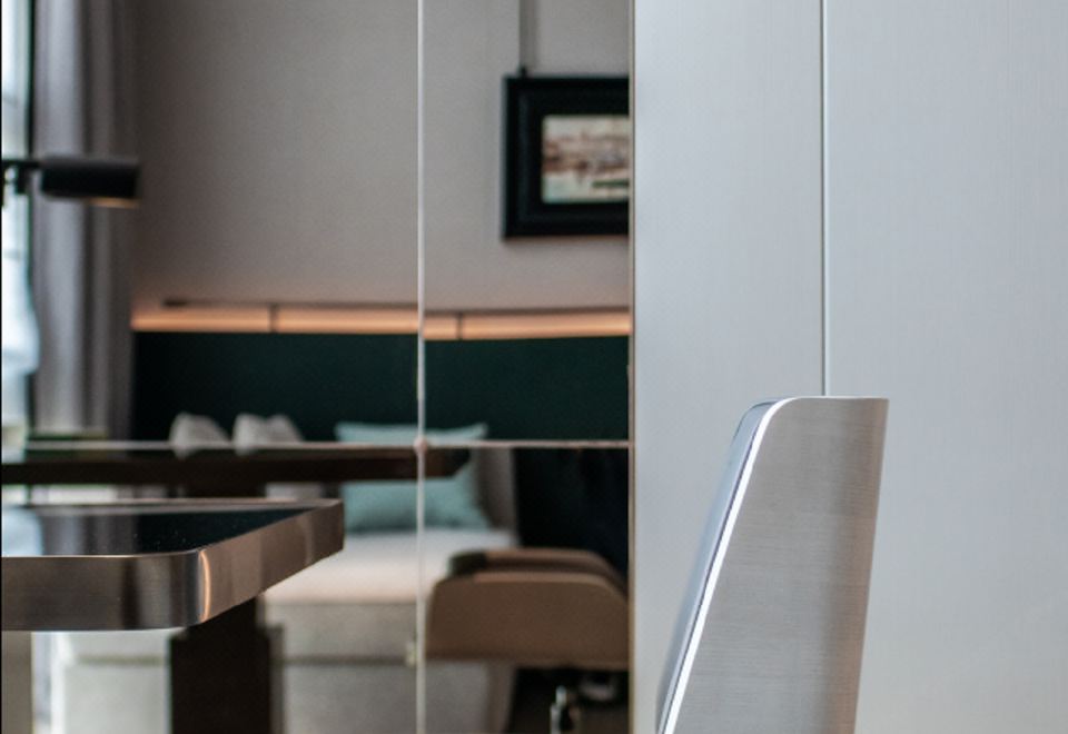 Investon Hotel Shenzhen LonghuaGrande Deluxe Twin Size Bed Room