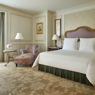 Premier King Room Non smoking Four Seasons Cairo at The First Residence Promo Code