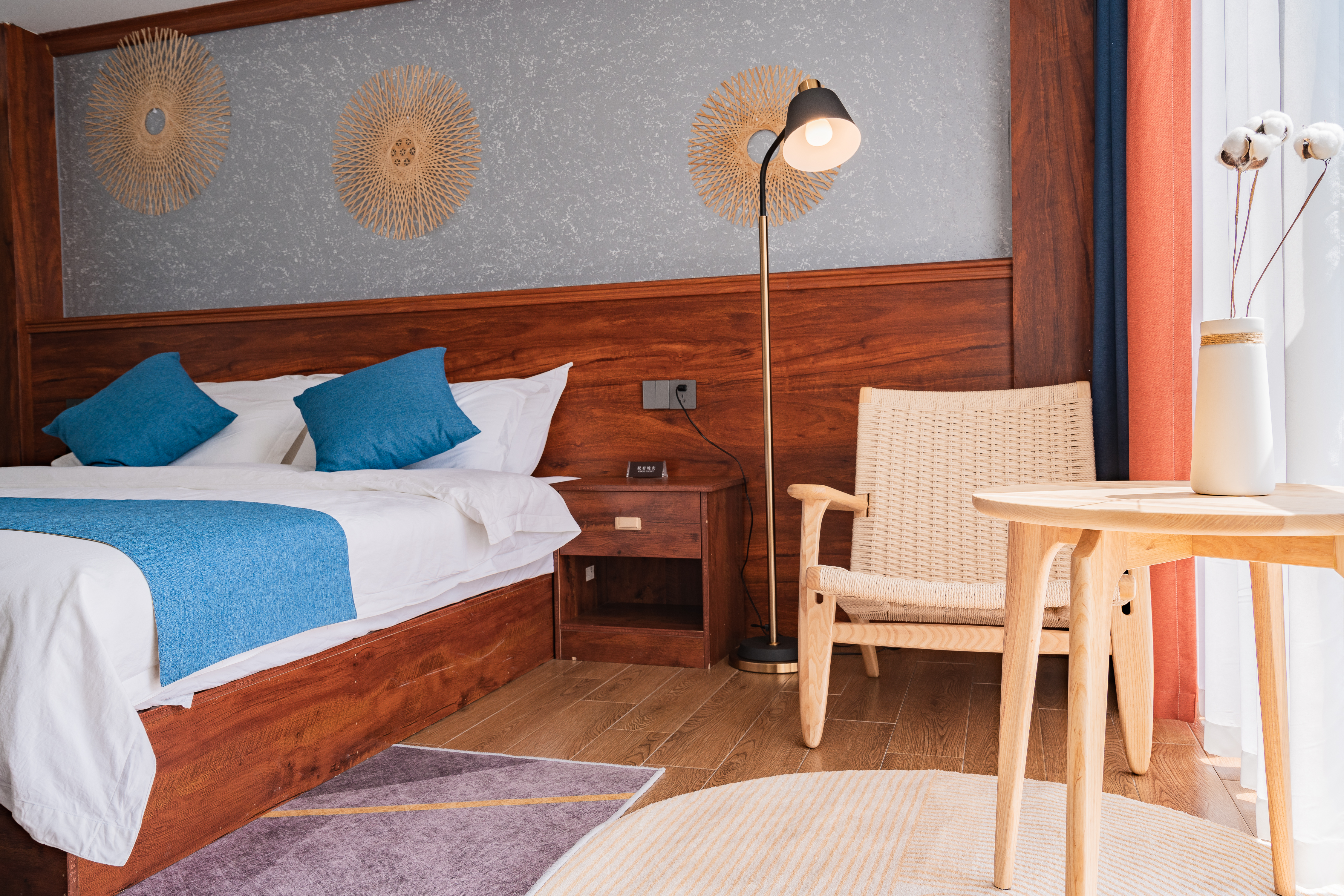 观景豪华大床房