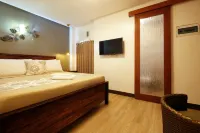 Jai-Cob’s Suites