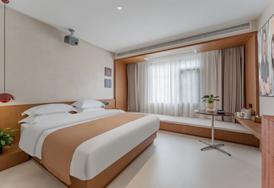 雲瑞·【智能客控】後山大床房·巨幕投影·科勒品牌衞浴