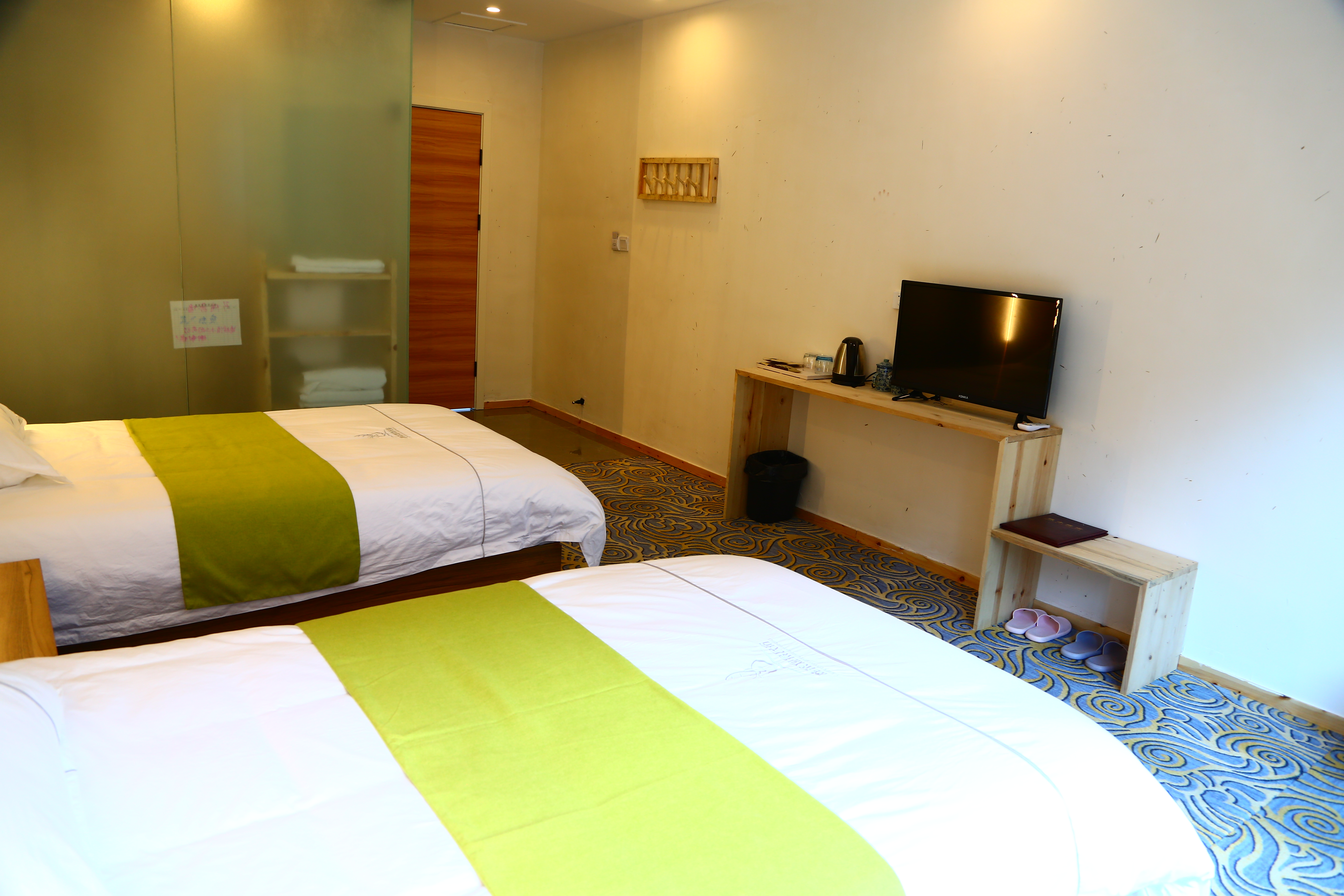 Empty mountain Twin room