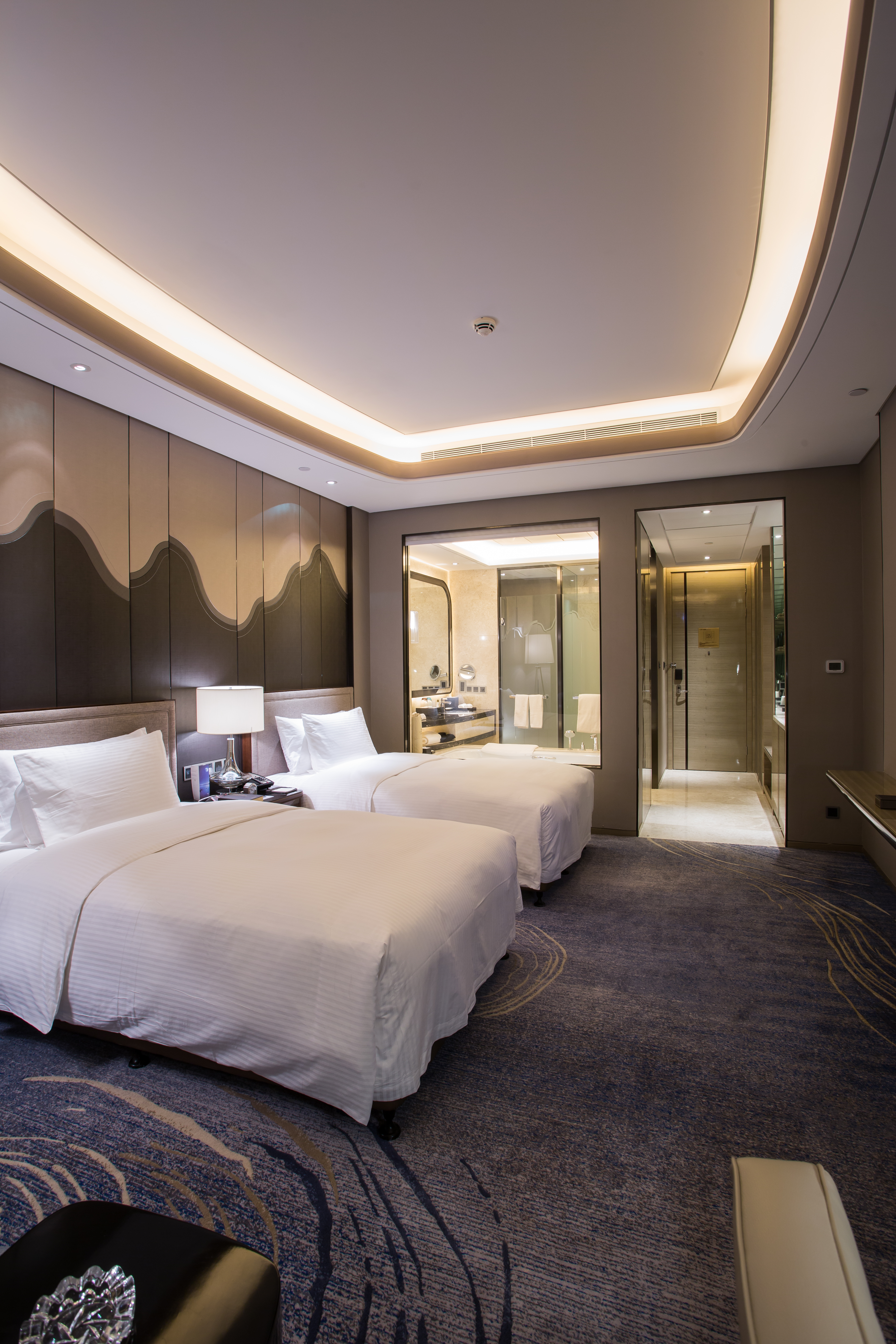 豪华双床房（全景落地窗+斯林百兰床垫+Acca Kappa洗护）