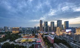 Zhongzhou International Hotel (Henan Museum Zhenghong City)