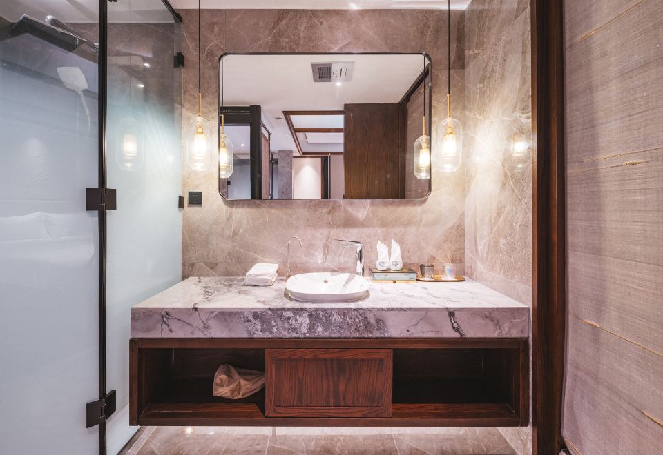 三元智能行政大床房（全屋智能+豪华浴缸）