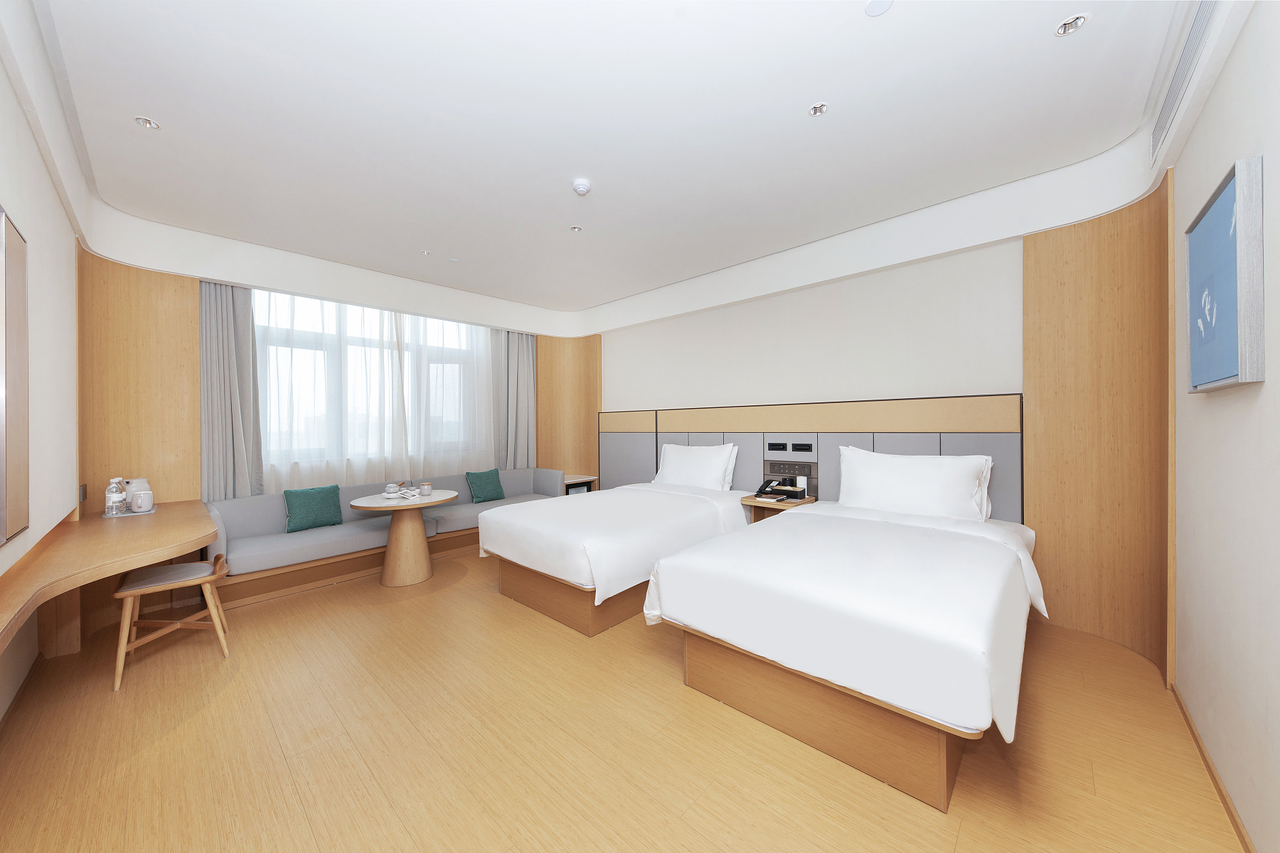 高级双床房（65寸电视投屏+冰箱+智能客控+深睡床垫）