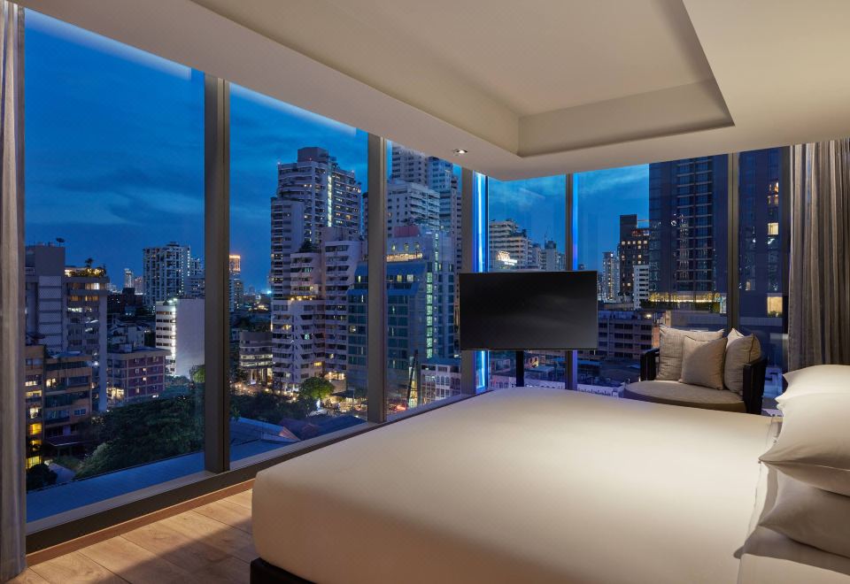 Hyatt Regency Bangkok SukhumvitRegency Deluxe Suite With 1 King Bed