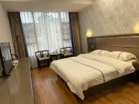 Lanping Chengyue Homestay