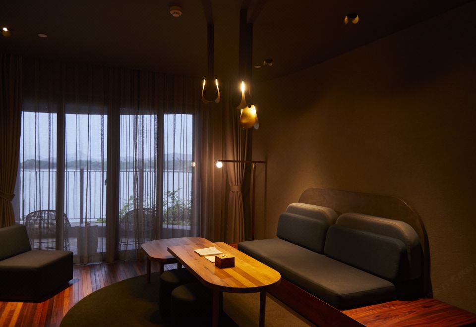 豪華湖景雙臥家庭套房