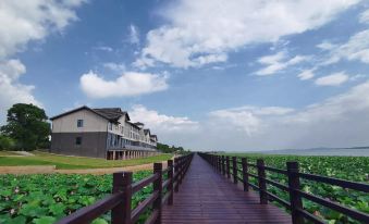 Dragon Bay Peninsula Resort Liangzi Lake Wuhan