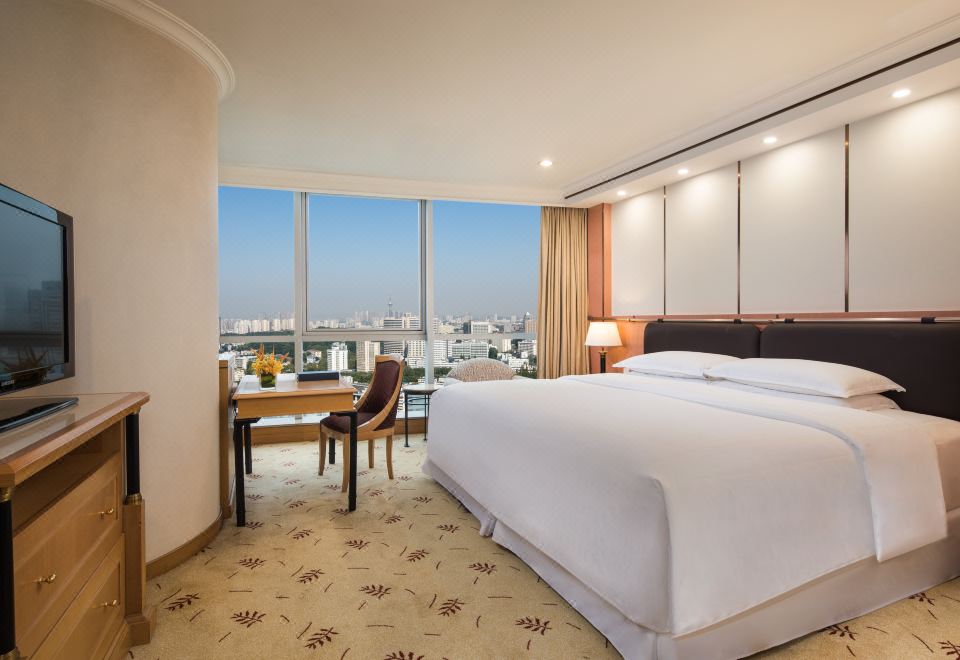 Sheraton Nanjing Kingsley Hotel & TowersSuperior Queen Room
