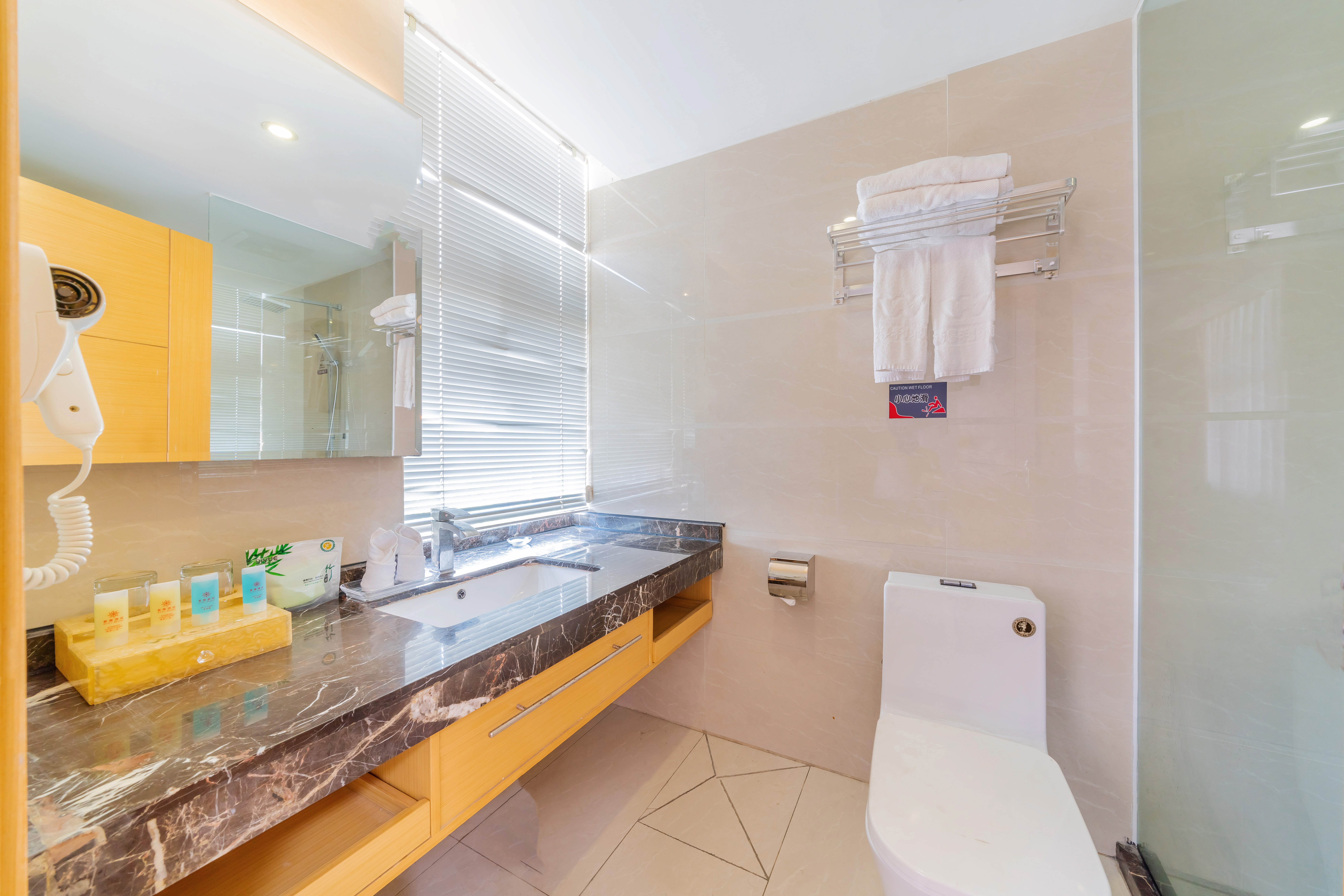 尊享麻将三床大套房「两室一厅+超大空间+大麻将子」