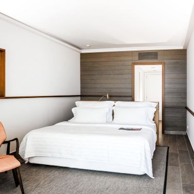 Premium King Room with Sea View and Balcony Le Meridien Ra Beach Hotel and Spa Promo Code