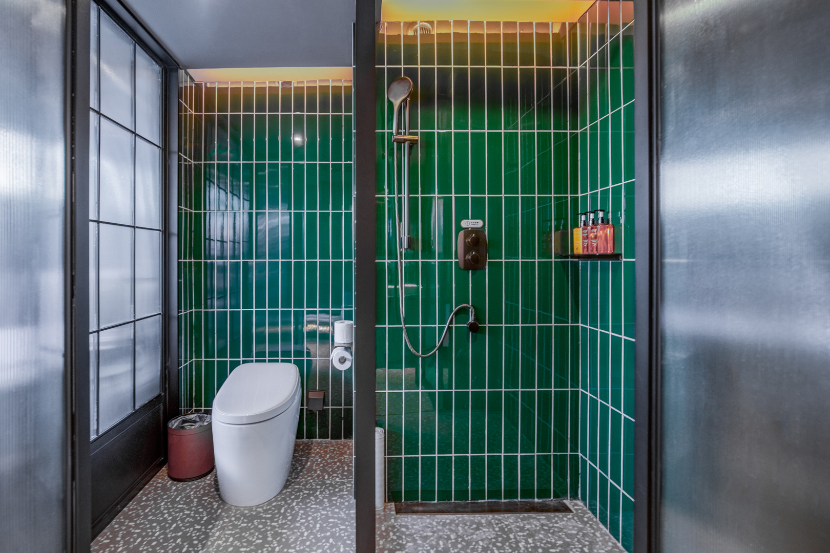 桔子大床房（智能客控+电视投屏+小冰箱）