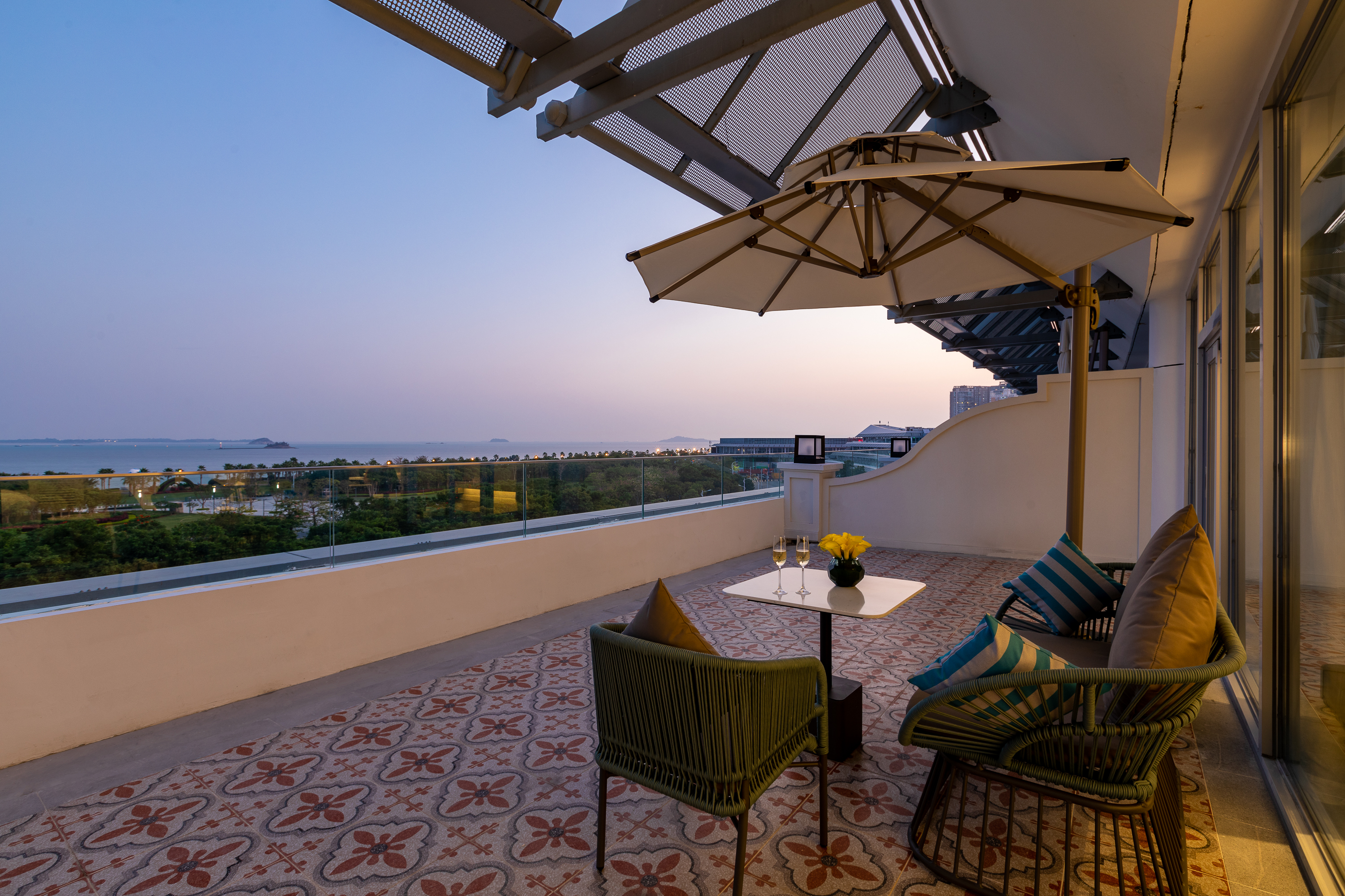 行政海景大床房（大露台）