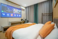 qianfeng Hotel (Pedestrian Street Snack City)