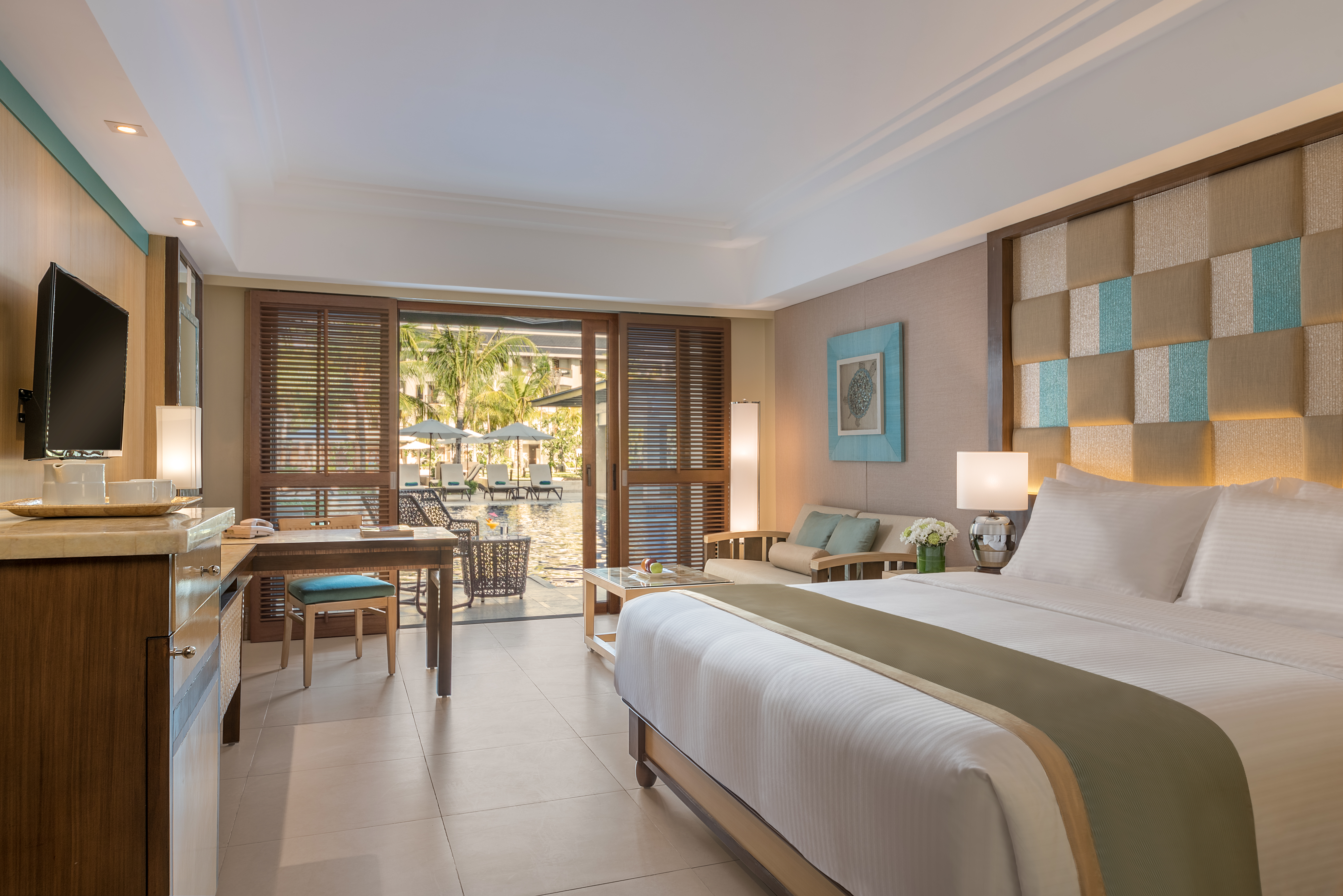 Henann Resort Alona Beach尊贵房（直通泳池）