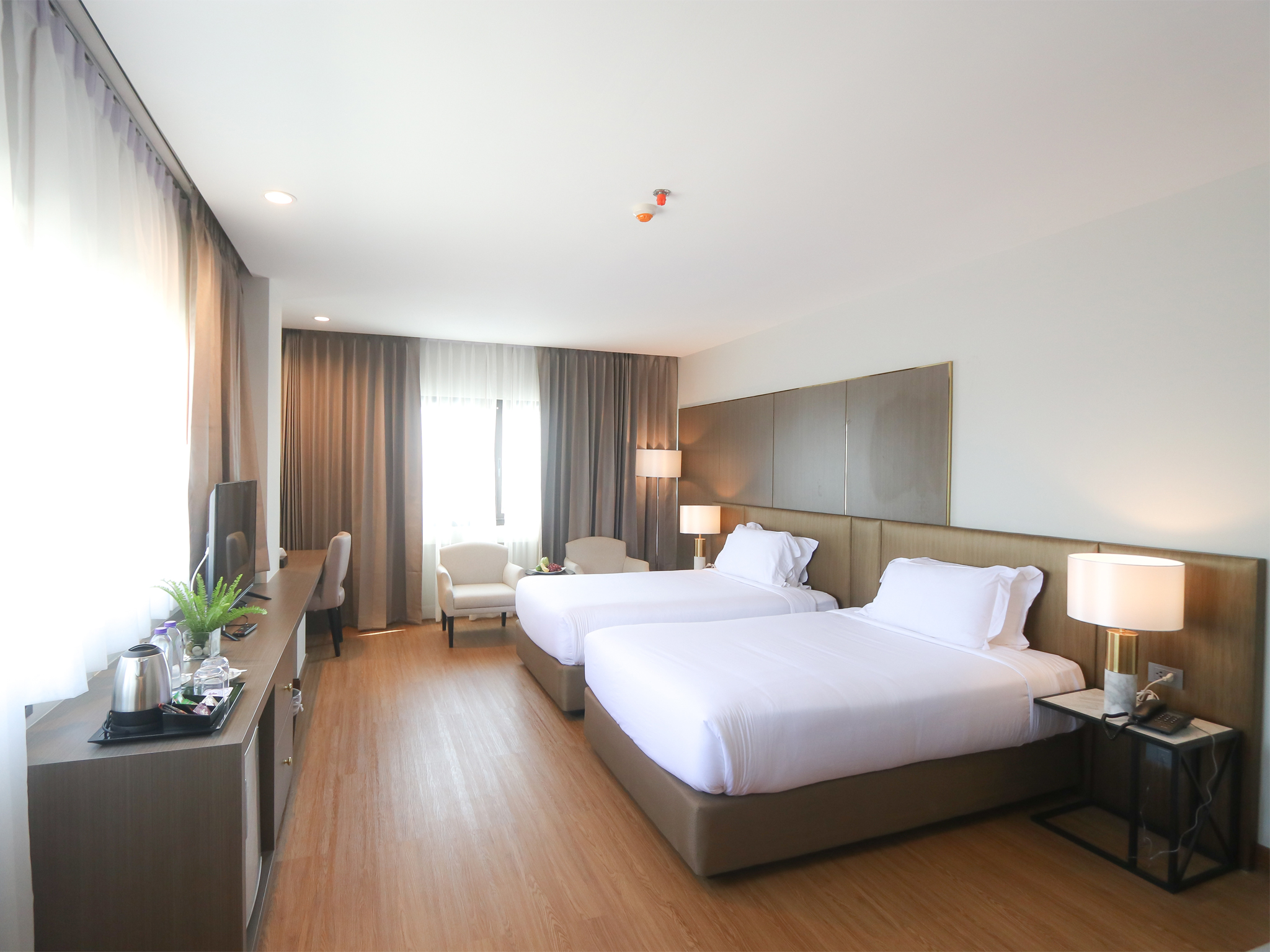 全景河景双床房