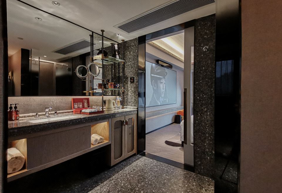 ARTHUR HOTEL CANTON TOWER GUANGZHOUArthur Deluxe Room With Twinbeds