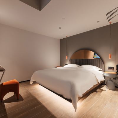 波普格高級大床房-酒店提供自助洗衣房