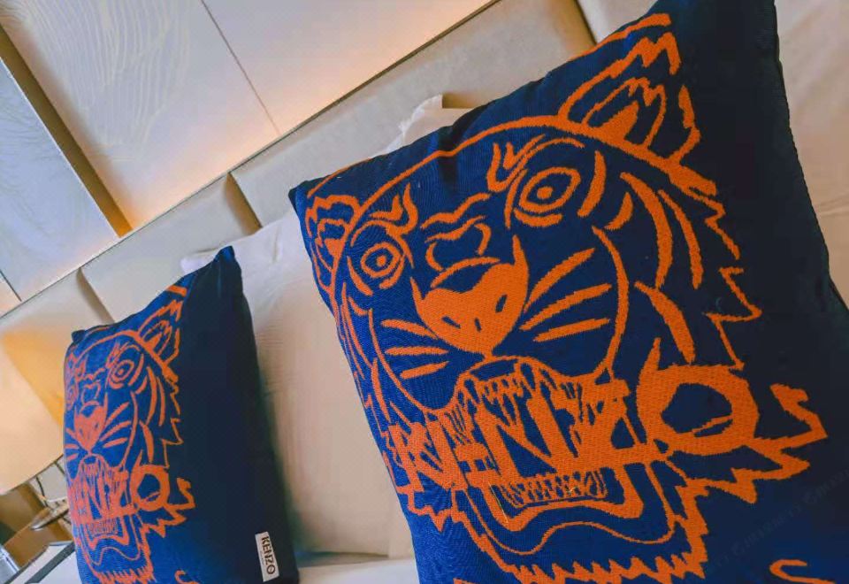 至尊高空城景行政精英房