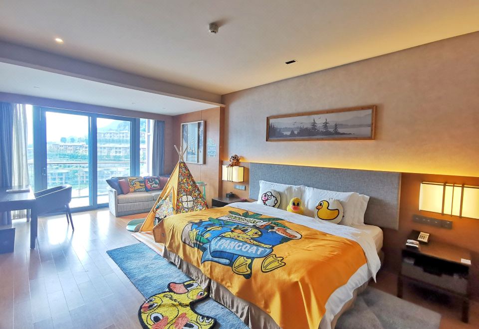 小黄鸭主题亲子房