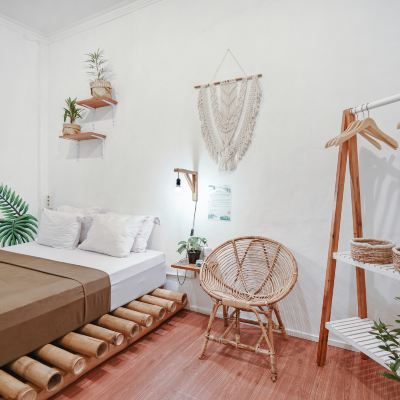Standard Room AC and Shared Bathroom Snooze Promo Code